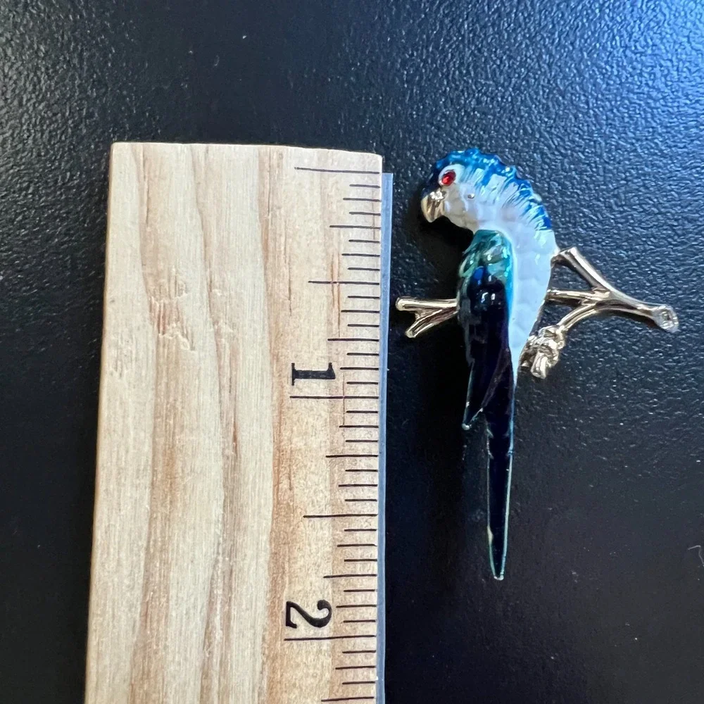 Vintage‎ Parrot Brooch Bird On Branch Blue Enamel Gold Tone Crystal Eye  Pin